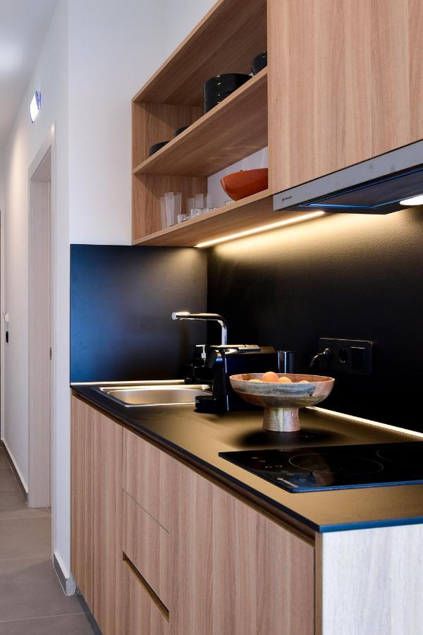 Ostracon Suites PalaiónTsiflíkion エクステリア 写真
