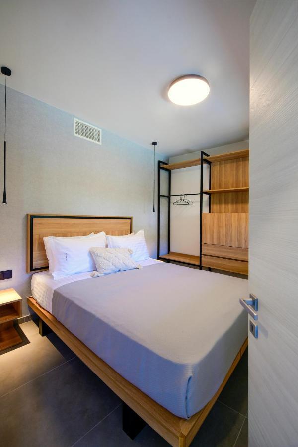 Ostracon Suites PalaiónTsiflíkion エクステリア 写真