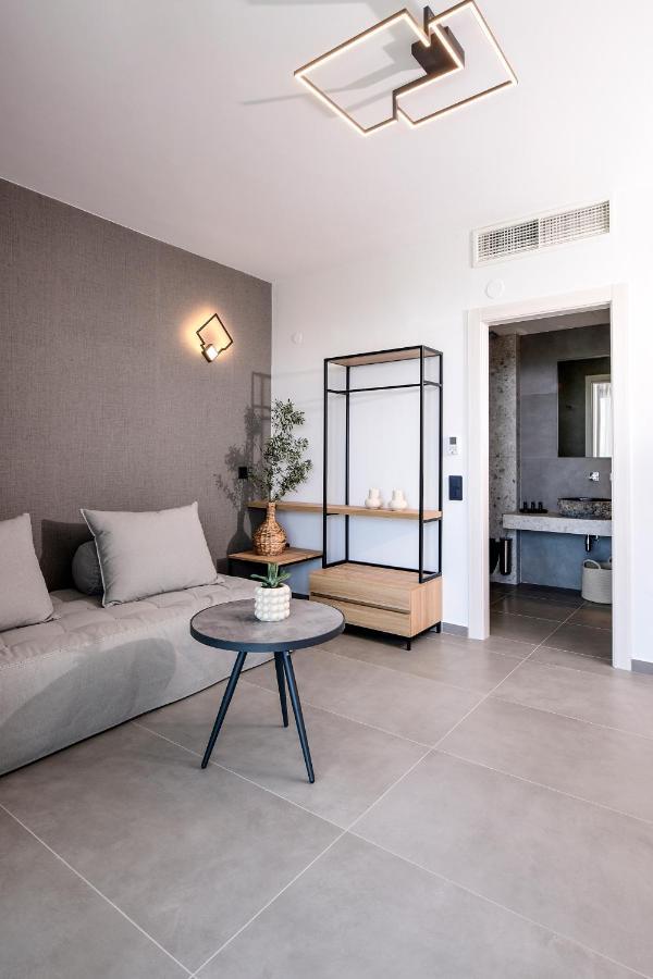 Ostracon Suites PalaiónTsiflíkion エクステリア 写真